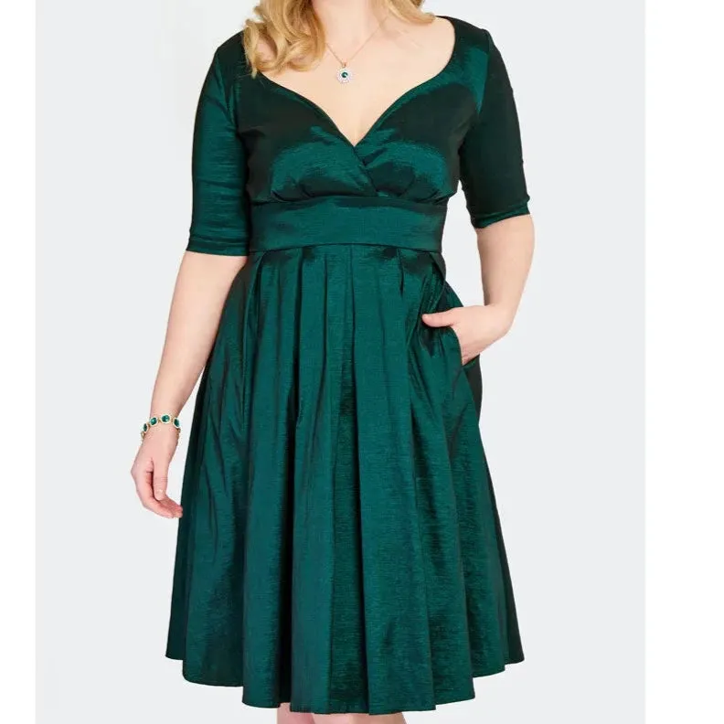 Green Taffeta Sweetheart Neck Flare Party Dress